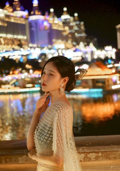 欧美女同性电影_青苹果乐园免费高清观看