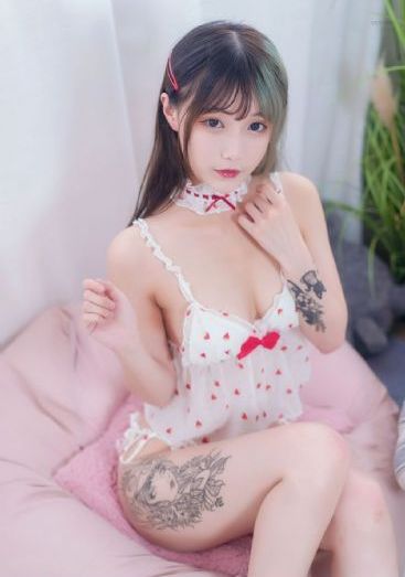 97国产情侣在线_DVD迅雷电影在线