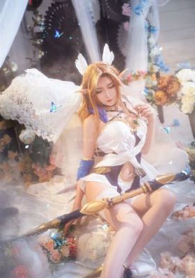 欧美超高颜值美女_迅雷在线观看