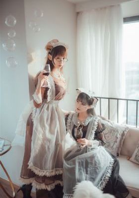 欧美女装大佬sneaky_高清高清迅雷在线观看